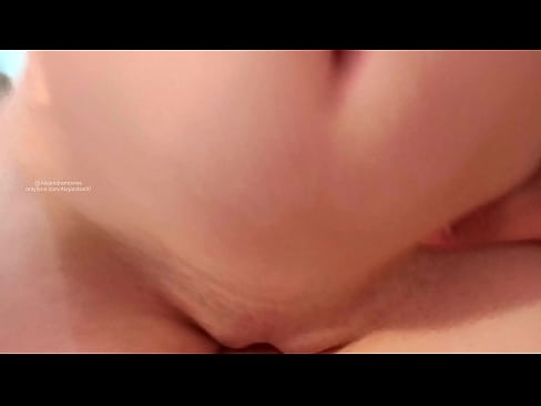 ❤️ Spanje v sestrini sobi in tako sem se zbudila ❤❌  Seks na sl.muitohentai.ru ❌